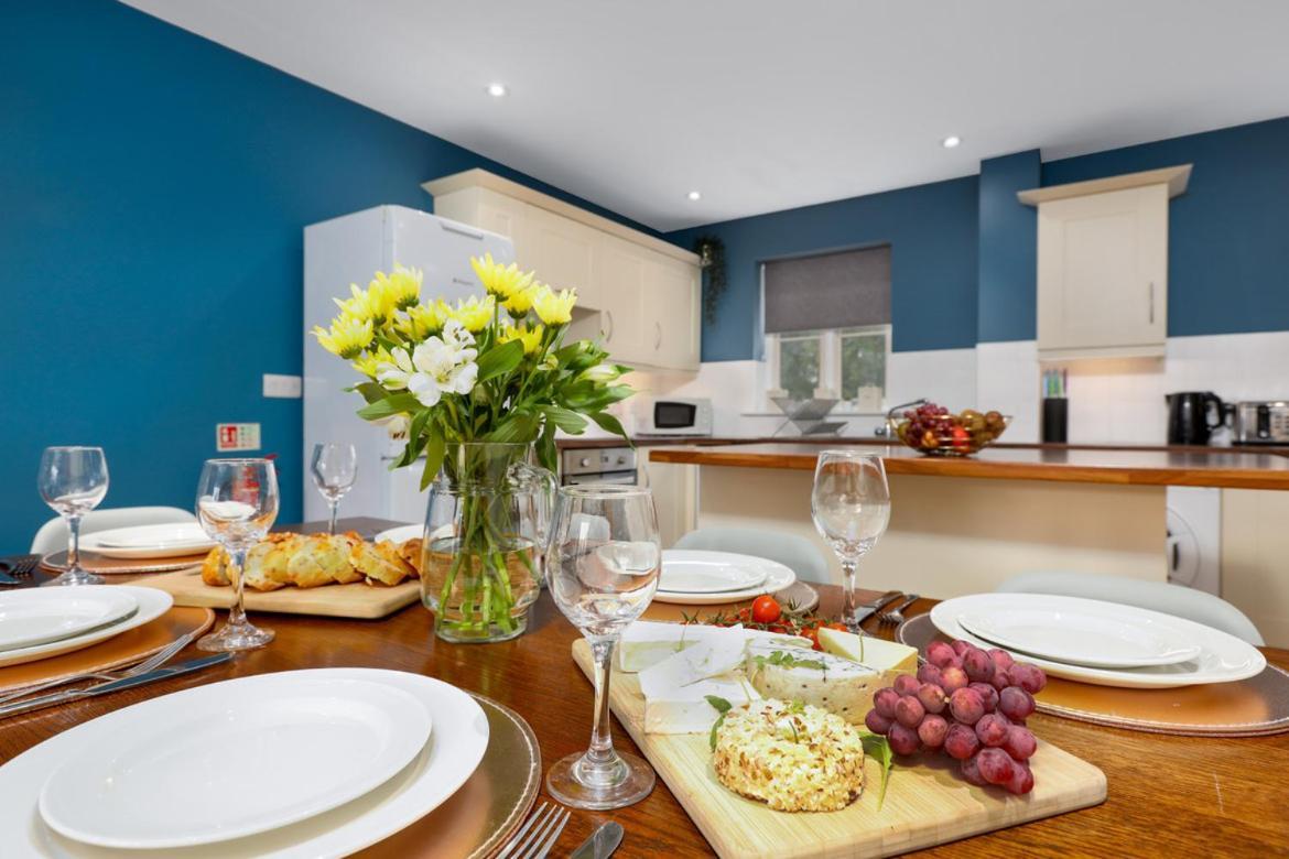 Hassop Cottage - Darwin Lake Holiday Village Матлок Экстерьер фото
